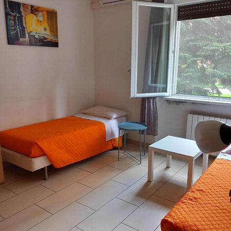 Simple&Comfortable apartment vicino POLICLINICO San Donato Milanese Extérieur photo