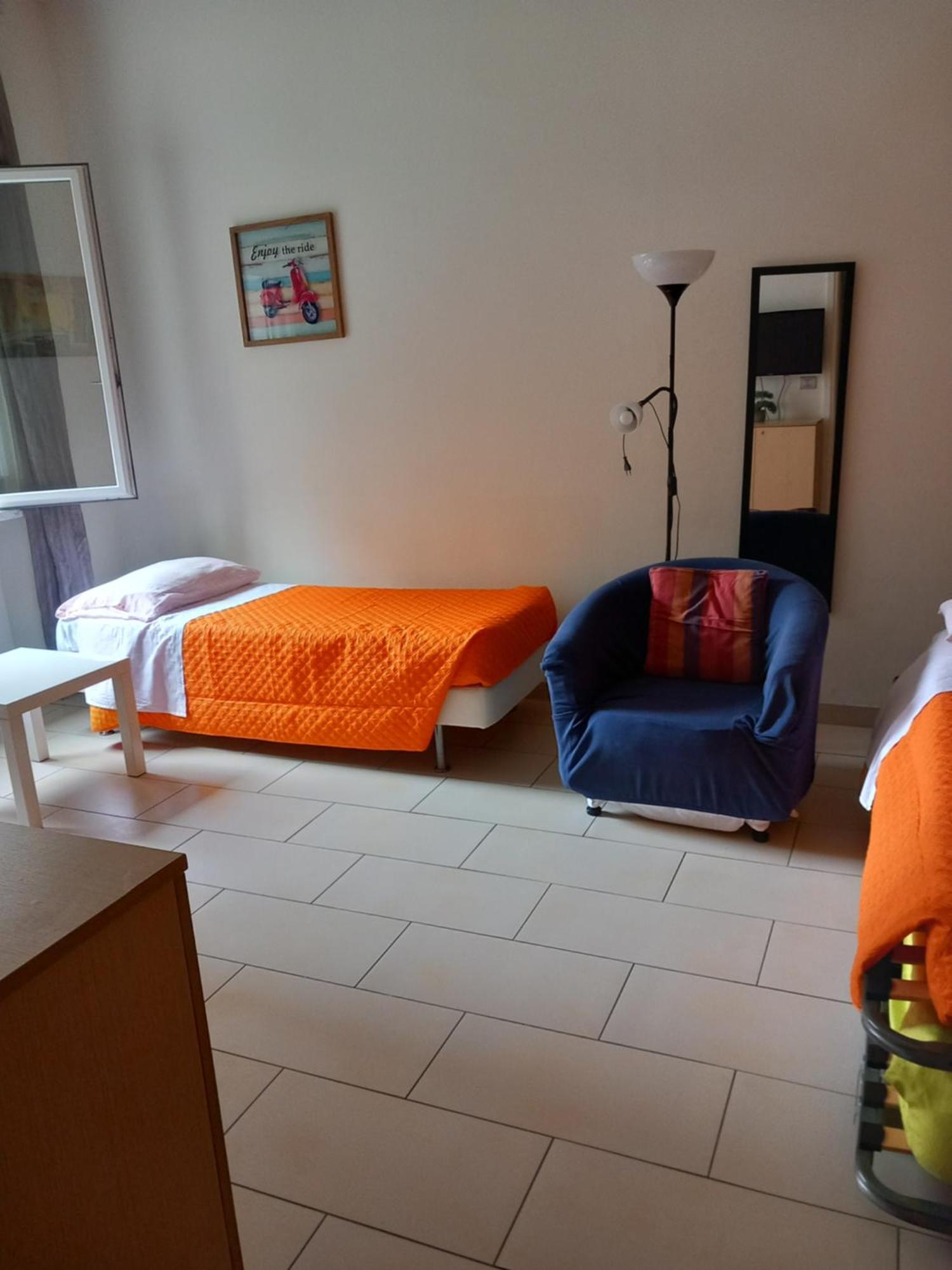 Simple&Comfortable apartment vicino POLICLINICO San Donato Milanese Extérieur photo